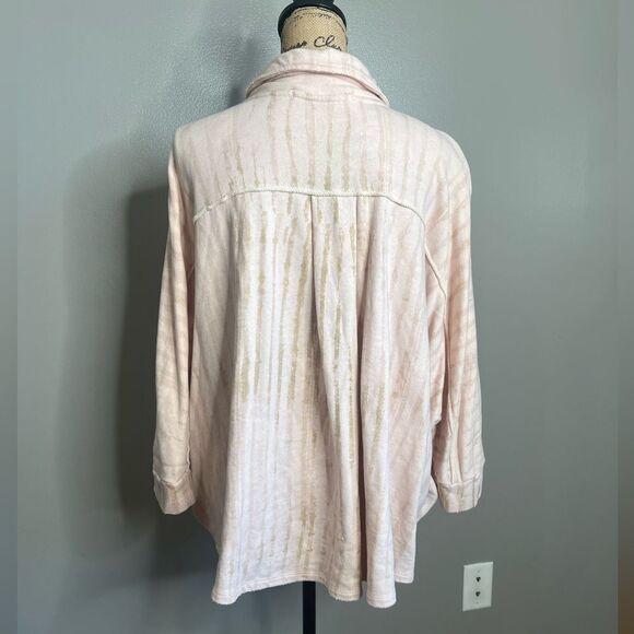 We the Free pink montauk shirt jacket oversized  size xs print tea combo boho - Picture 3 of 9